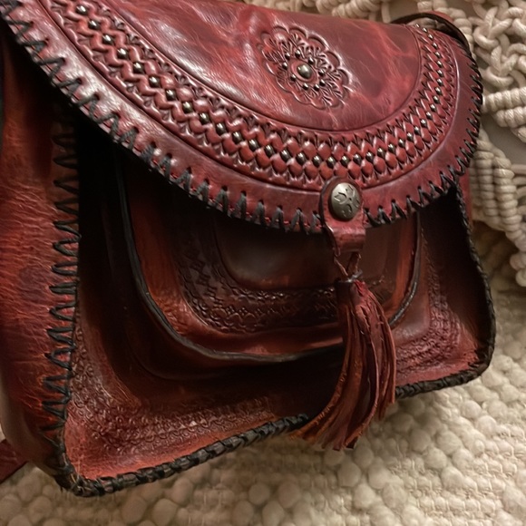 Patricia Leather Crossbody - Picture 5 of 9